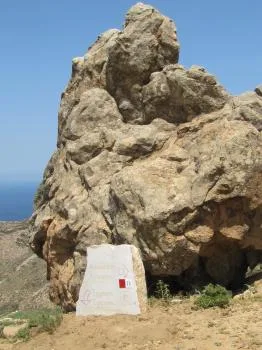 Marble signs for the path from Kinidaros to Eggares