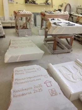 Marble signs for the path from Kinidaros to Eggares