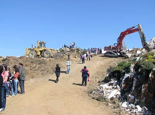Distribution of educational material to the Secondary Education schools in Naxos and organization of educational visits to the quarry