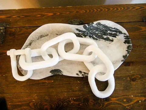 Sculpted marble chain